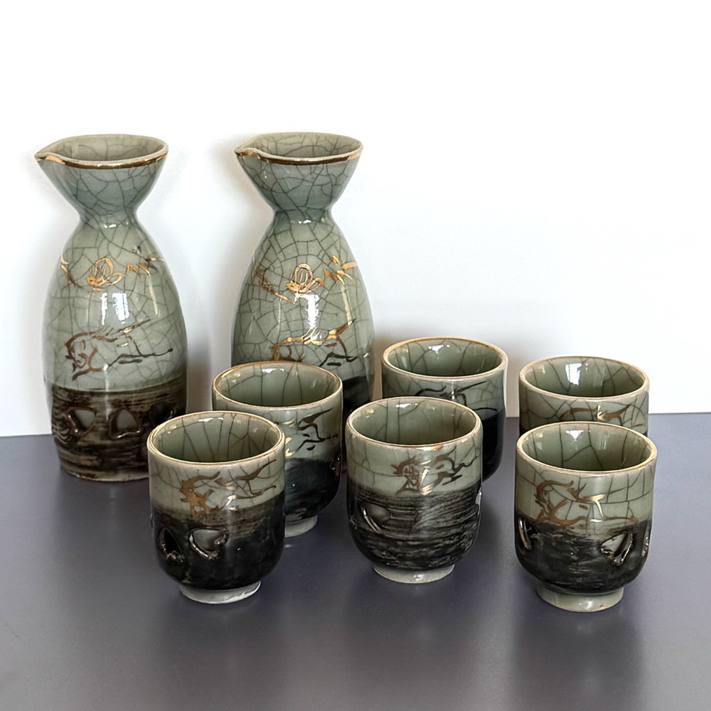 Vintage Sake Pitchers & 6 Cups Japan Somaware Somayaki Crackle Gold Horse Hearts
